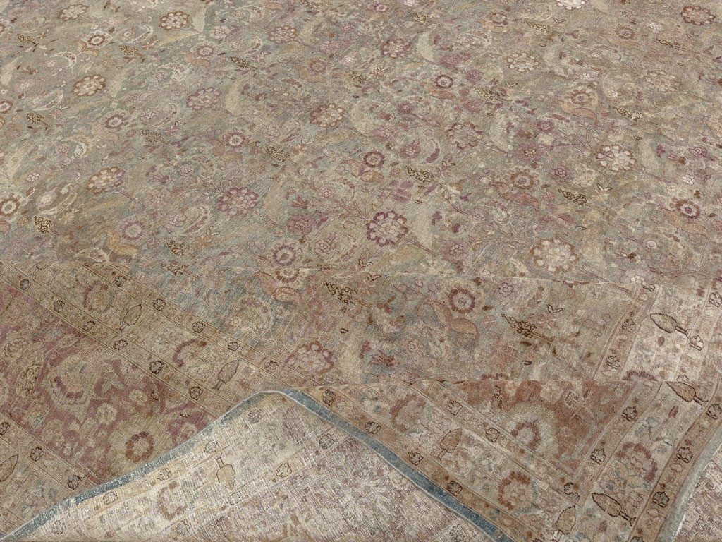 Antique Persian Mashad Carpet, No.18952 - Gsblank