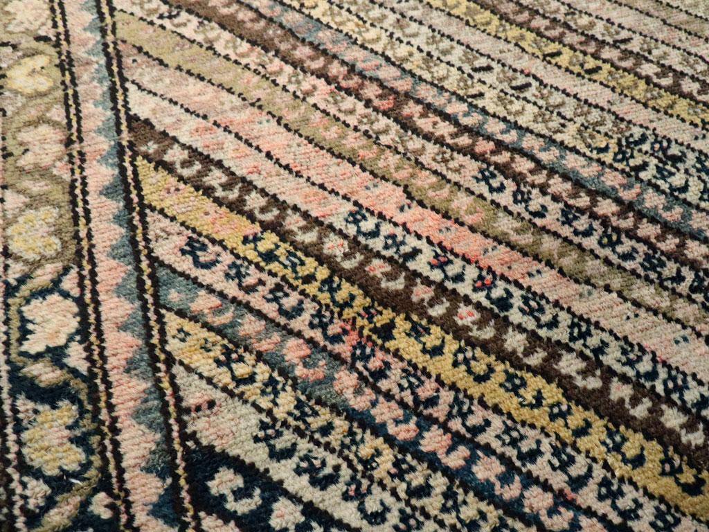 Antique Persian Malayer Rug, No.18963 - Gsblank