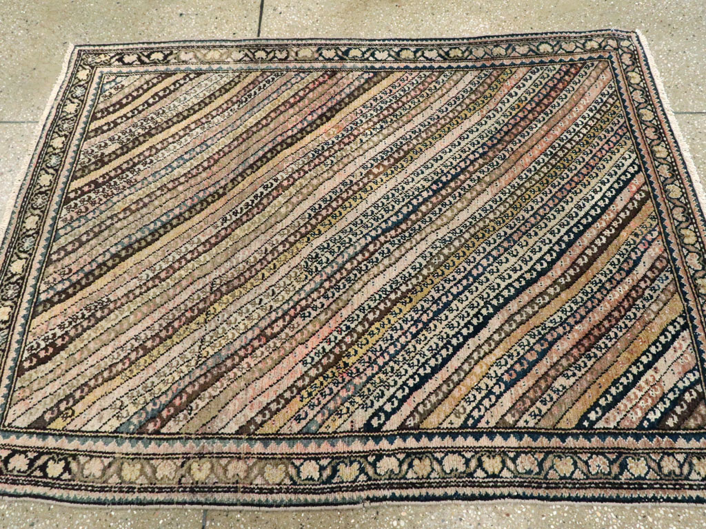 Antique Persian Malayer Rug, No.18963 - Gsblank