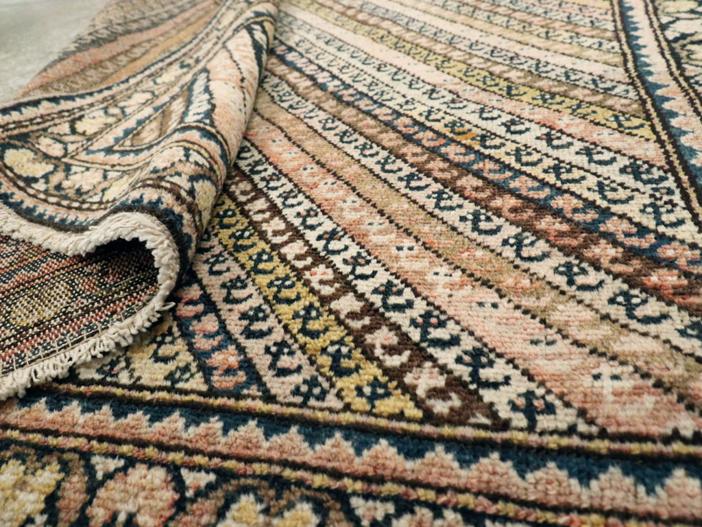 Antique Persian Malayer Rug, No.18963 - Gsblank