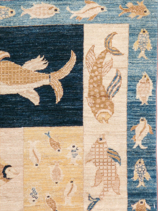 Contemporary Turkish Pictorial Accent Rug, No.18999 - Gsblank