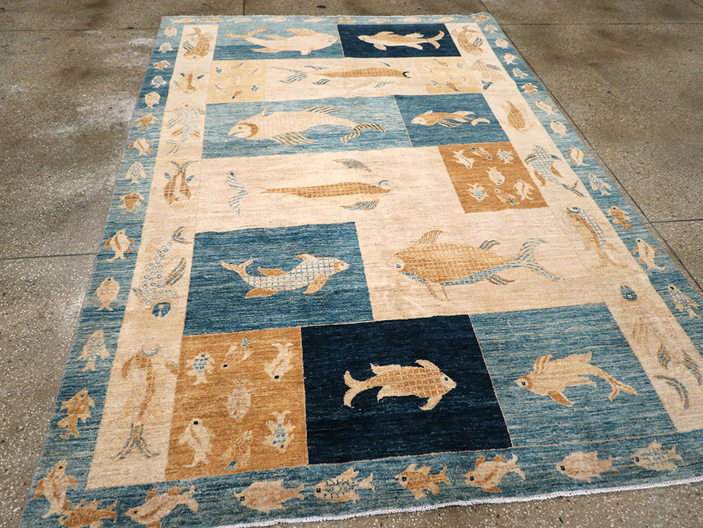 Contemporary Turkish Pictorial Accent Rug, No.18999 - Gsblank