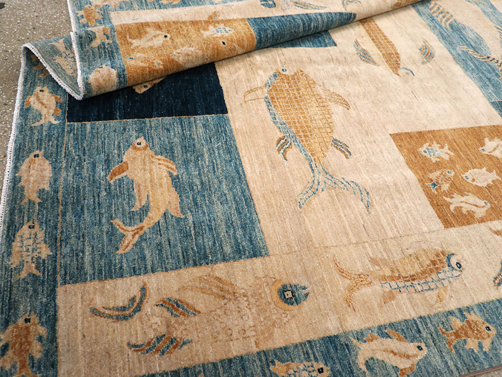 Contemporary Turkish Pictorial Accent Rug, No.18999 - Gsblank