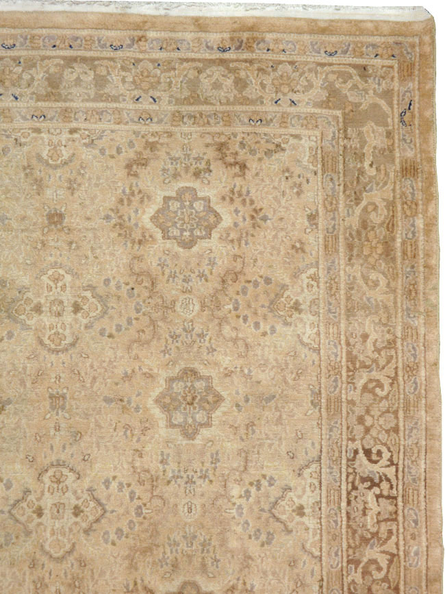 Vintage Indian Lahore Carpet, No.19000 - Gsblank