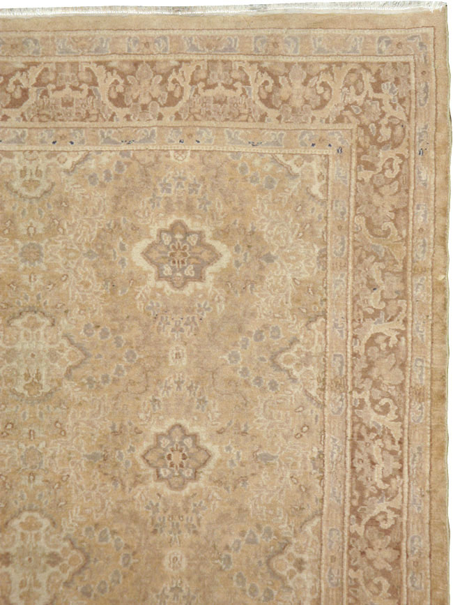 Vintage Indian Lahore Carpet, No.19000 - Gsblank