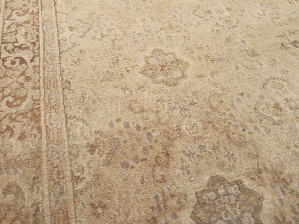 Vintage Indian Lahore Carpet, No.19000 - Gsblank