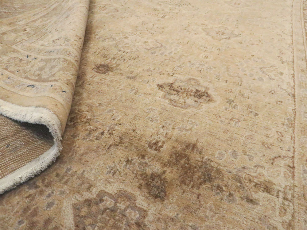 Vintage Indian Lahore Carpet, No.19000 - Gsblank