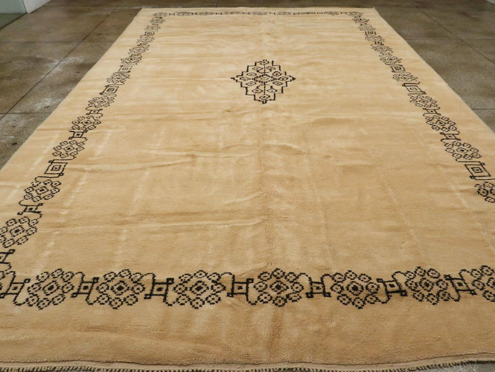 Vintage Moroccan Carpet, No.19044 - Gsblank