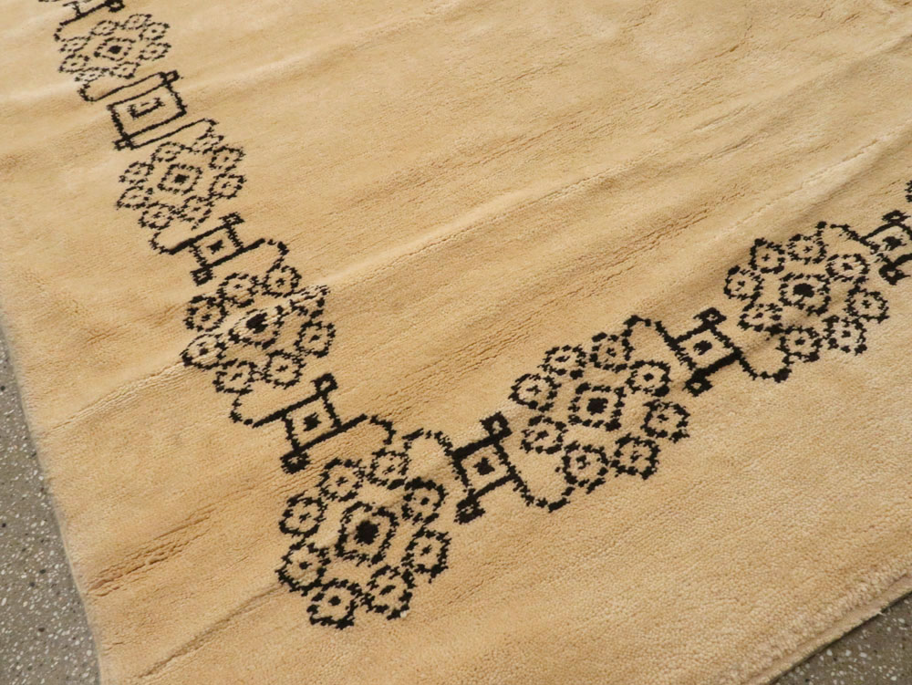 Vintage Moroccan Carpet, No.19044 - Gsblank