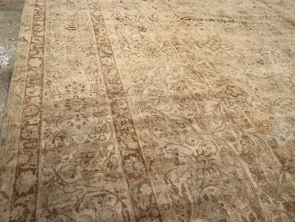 Antique Persian Lavar Kerman Carpet, No.19054 - Gsblank