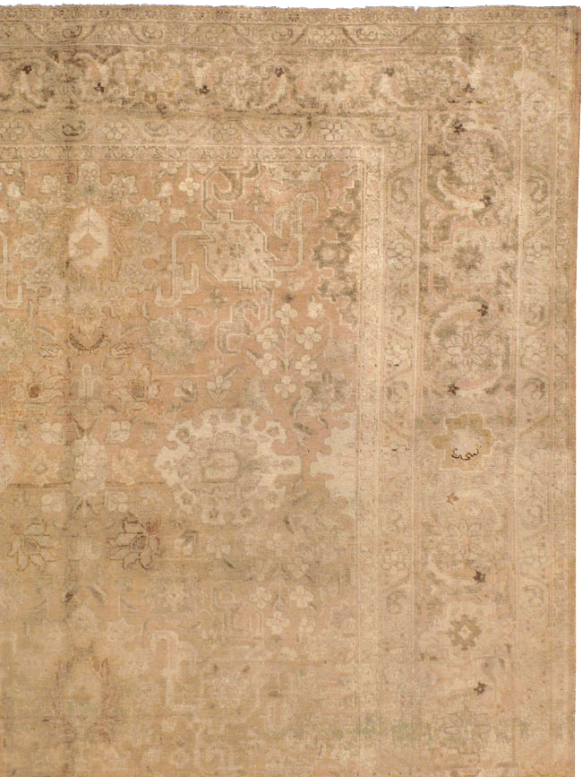 Antique Persian Tabriz Carpet, No.19055 - Gsblank