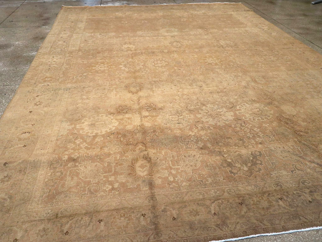 Antique Persian Tabriz Carpet, No.19055 - Gsblank