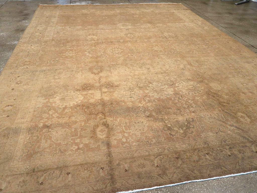 Antique Persian Tabriz Carpet, No.19055 - Gsblank