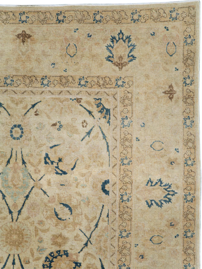 Antique Persian Tabriz Small Room Size Carpet, No.19058 - Gsblank