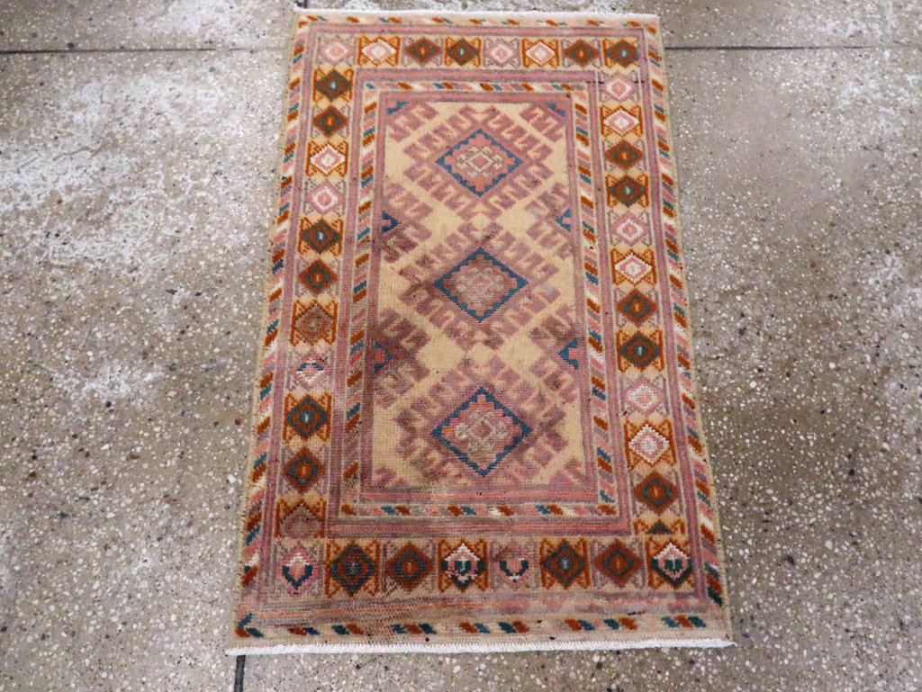 Antique Persian Kurdish Rug, No.19085 - Gsblank