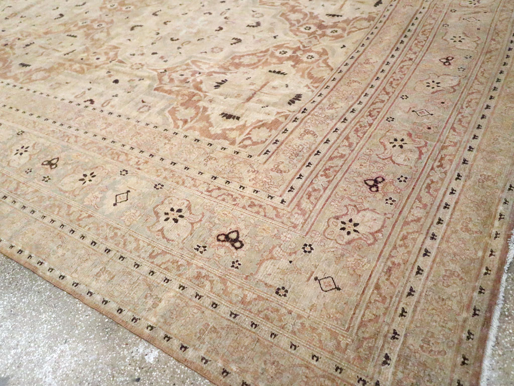 Antique Persian Khorassan Carpet, No.19105 - Gsblank