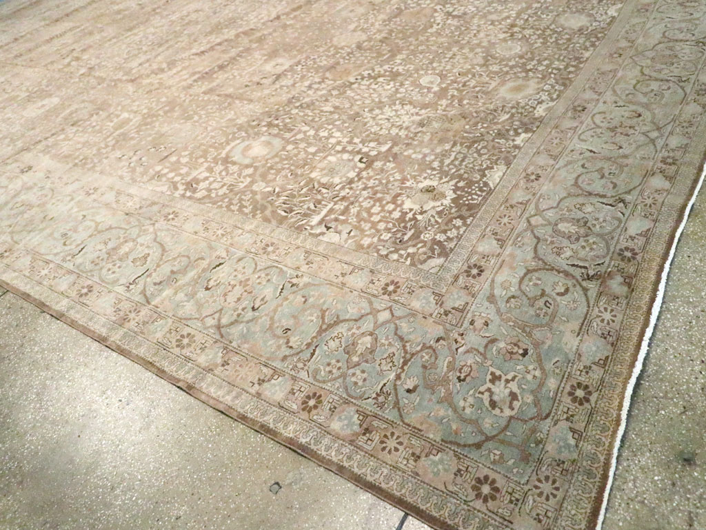 Antique Persian Tabriz Carpet, No.19200 - Gsblank