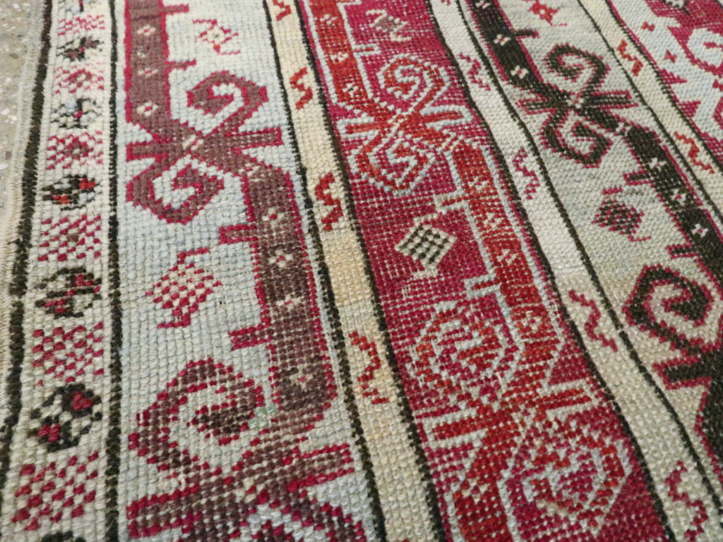 Antique Turkish Ghiordes Rug, No.19201 - Gsblank