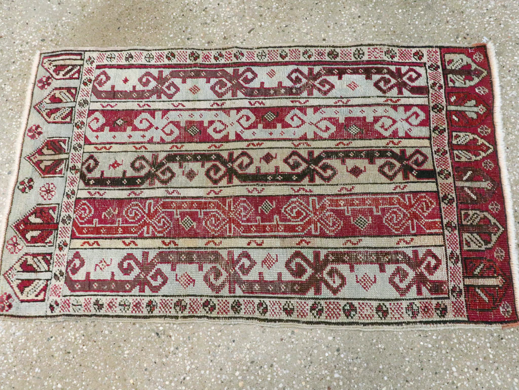 Antique Turkish Ghiordes Rug, No.19201 - Gsblank