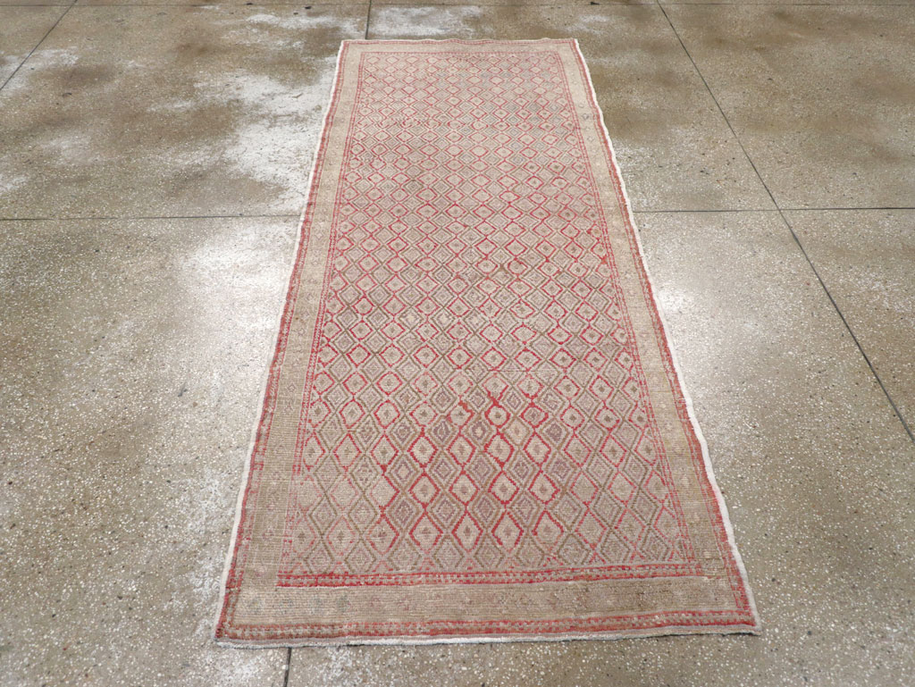 Vintage Turkish Anatolian Short Runner, No.19236 - Gsblank