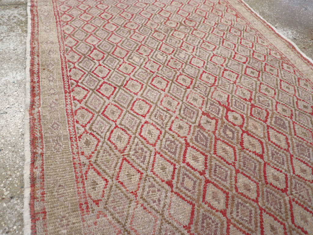 Vintage Turkish Anatolian Short Runner, No.19236 - Gsblank