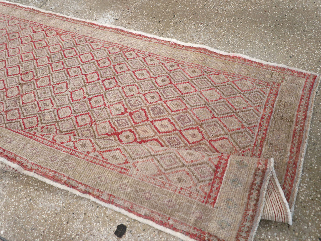 Vintage Turkish Anatolian Short Runner, No.19236 - Gsblank