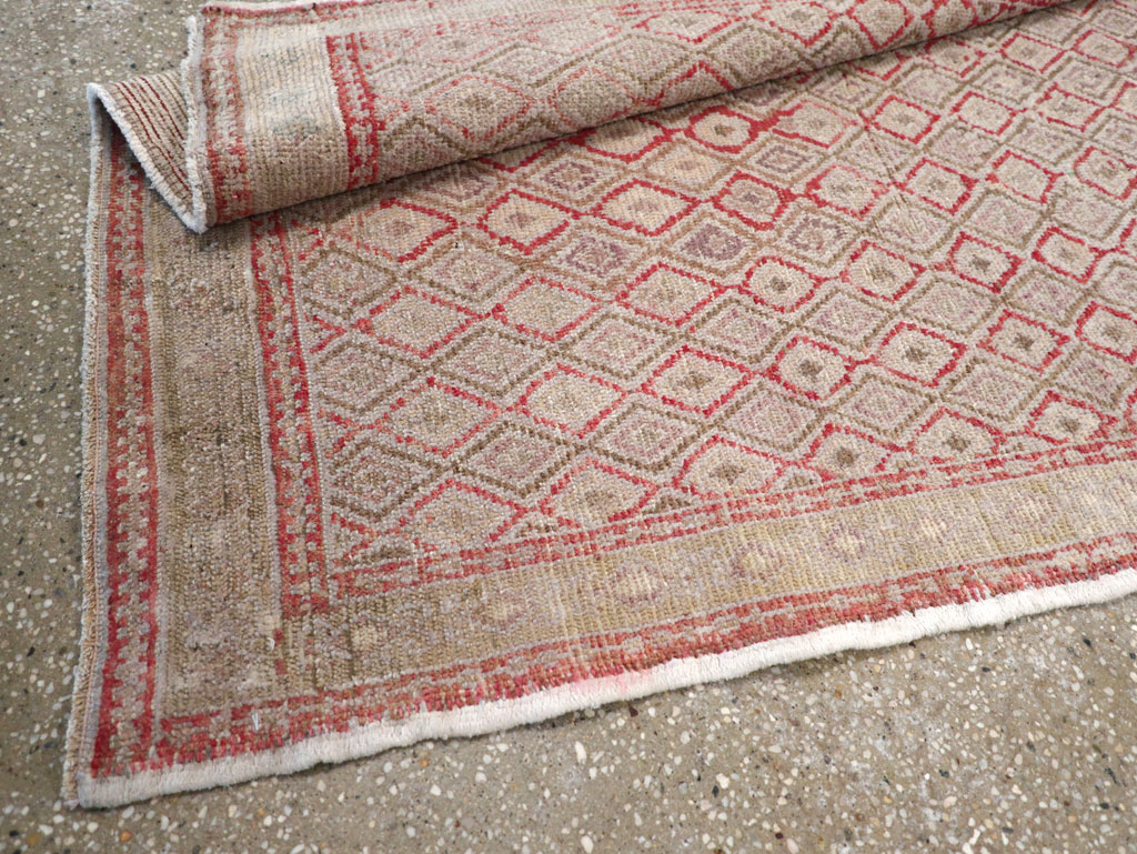 Vintage Turkish Anatolian Short Runner, No.19236 - Gsblank