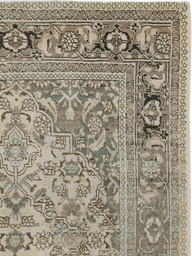 Antique Persian Tabriz Rug, No.19278 - Gsblank