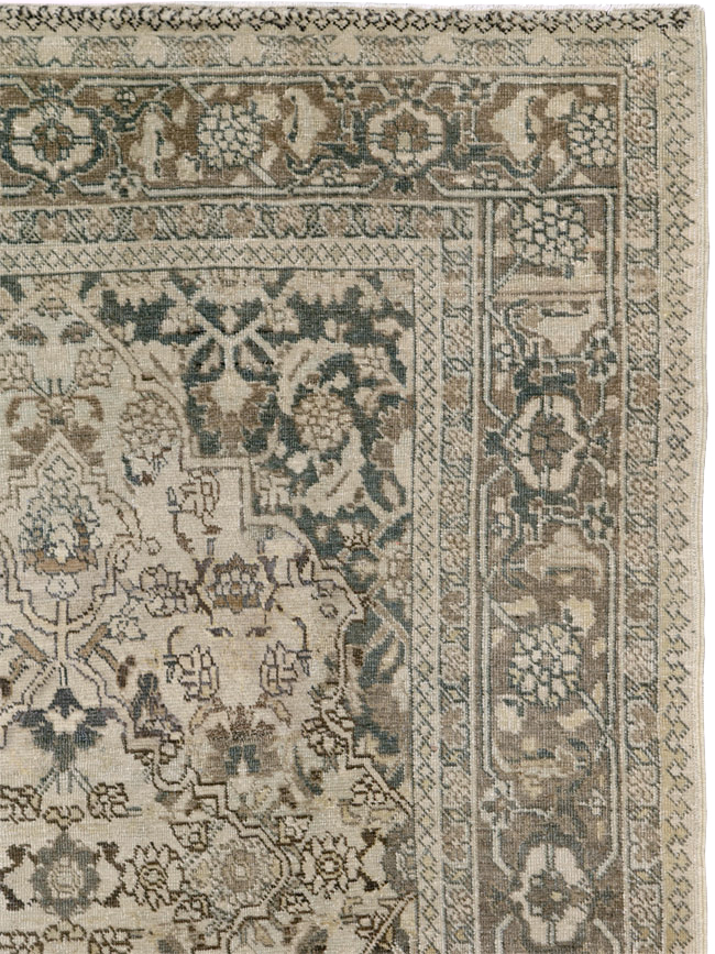 Antique Persian Tabriz Rug, No.19278 - Gsblank