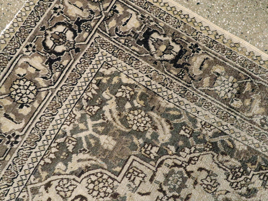 Antique Persian Tabriz Rug, No.19278 - Gsblank