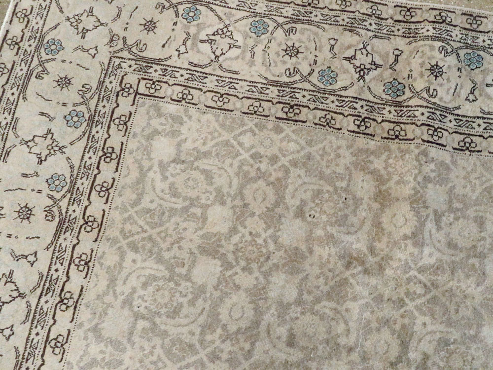 Antique Persian Tabriz Carpet, No.19283 - Gsblank