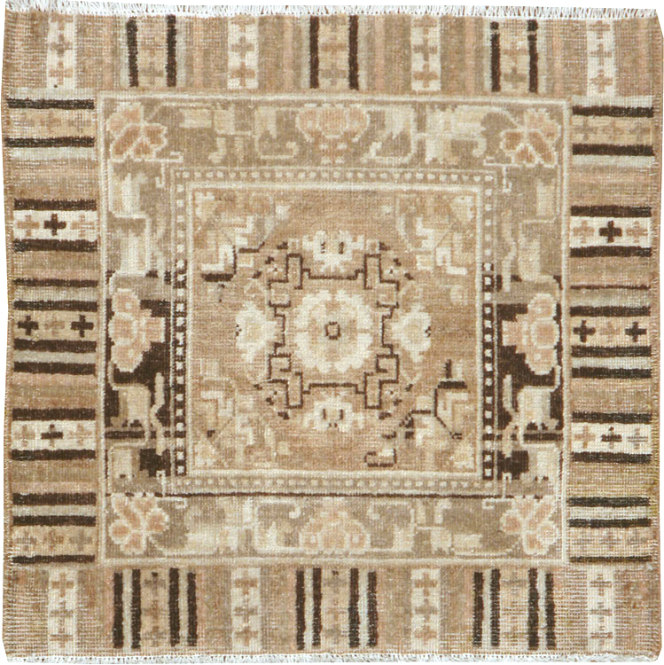 Antique East Turkestan Khotan Rug, No.19294 - Gsblank