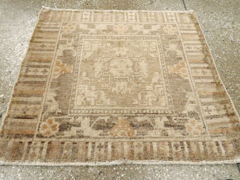 Antique East Turkestan Khotan Rug, No.19295 - Gsblank