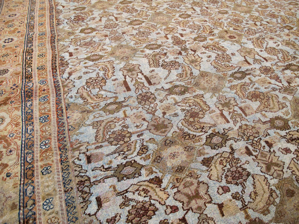 Antique Persian Mahal Carpet, No.19297 - Gsblank