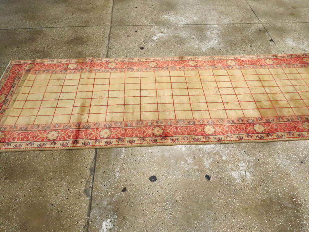 Antique Turkish Borlou Oushak Runner, No.19945 - Gsblank