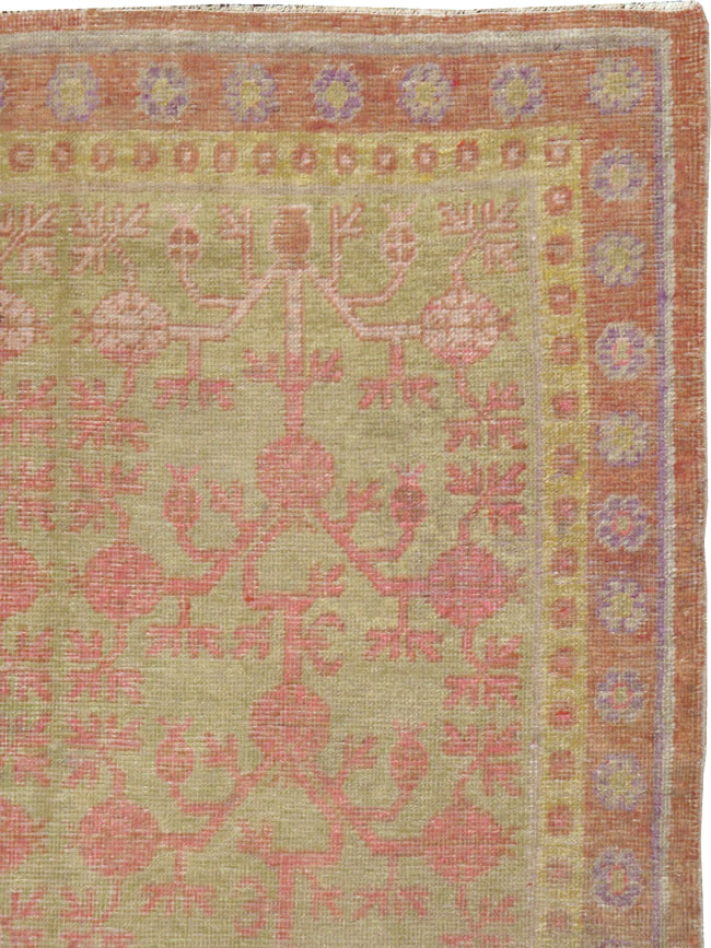 Vintage East Turkestan Khotan Rug, No.19990 - Gsblank
