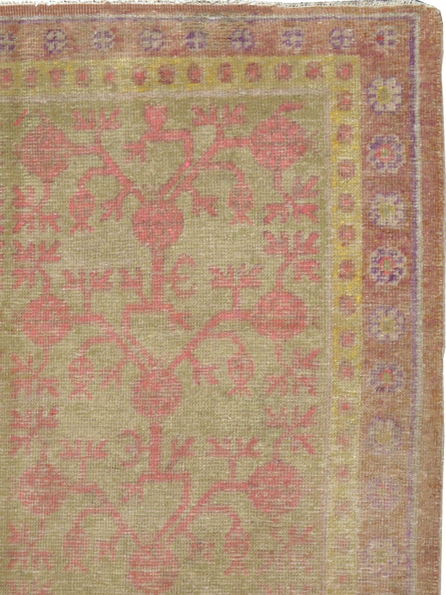 Vintage East Turkestan Khotan Rug, No.19990 - Gsblank