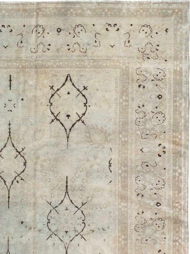 Antique Persian Tabriz Carpet, No.20014 - Gsblank