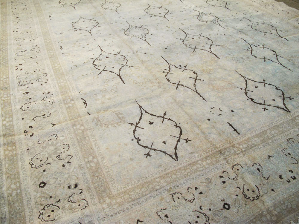 Antique Persian Tabriz Carpet, No.20014 - Gsblank