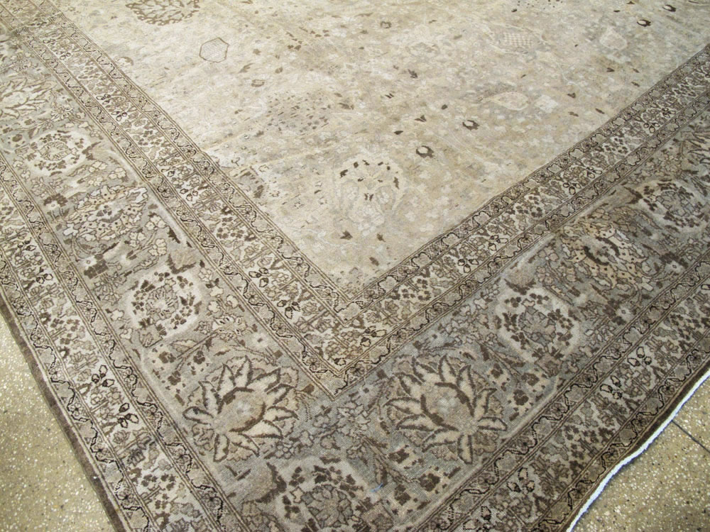 Antique Persian Tabriz Carpet, No.20018 - Gsblank