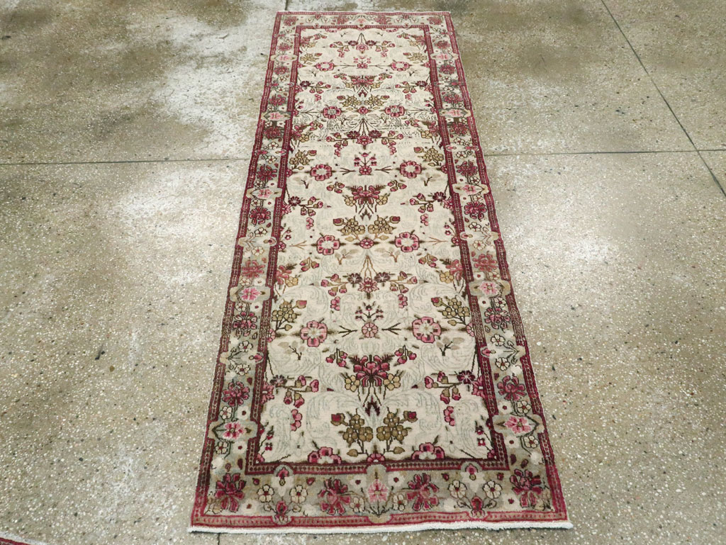 Vintage Persian Lavar Kerman Runner, No.20072 - Gsblank