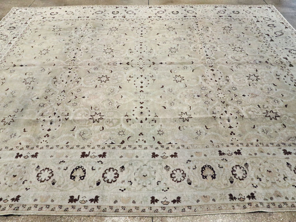 Vintage Persian Mashad Room Size Carpet, No.20082 - Gsblank