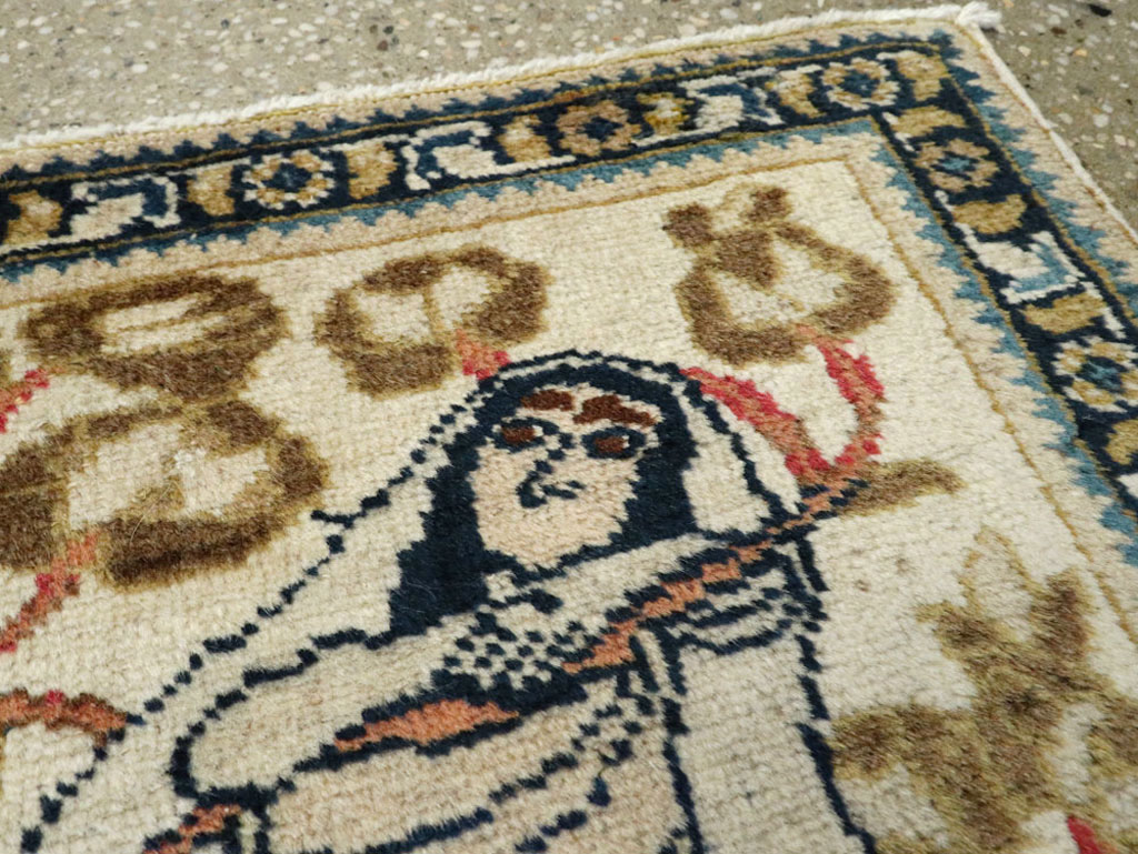 Vintage Persian Tabriz Pictorial Rug, No.20090 - Gsblank