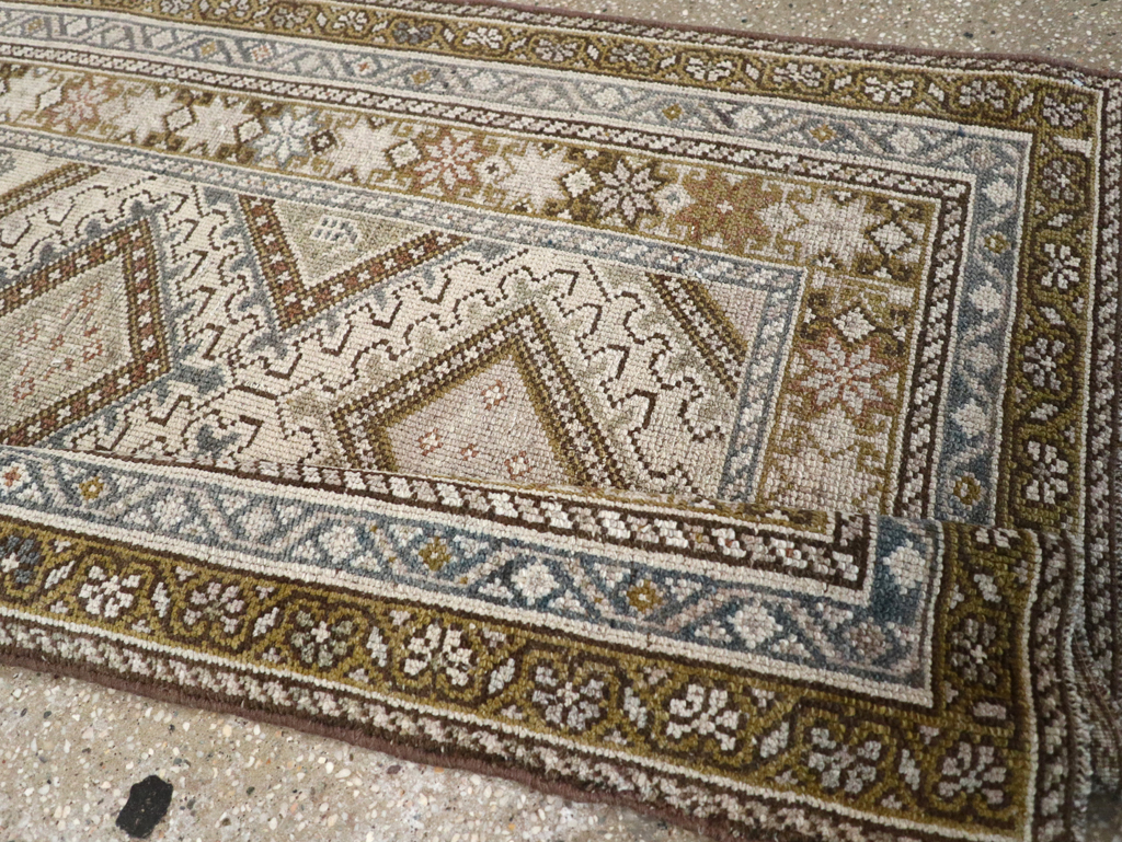 Antique Persian Kurdish Rug, No.20137 - Gsblank