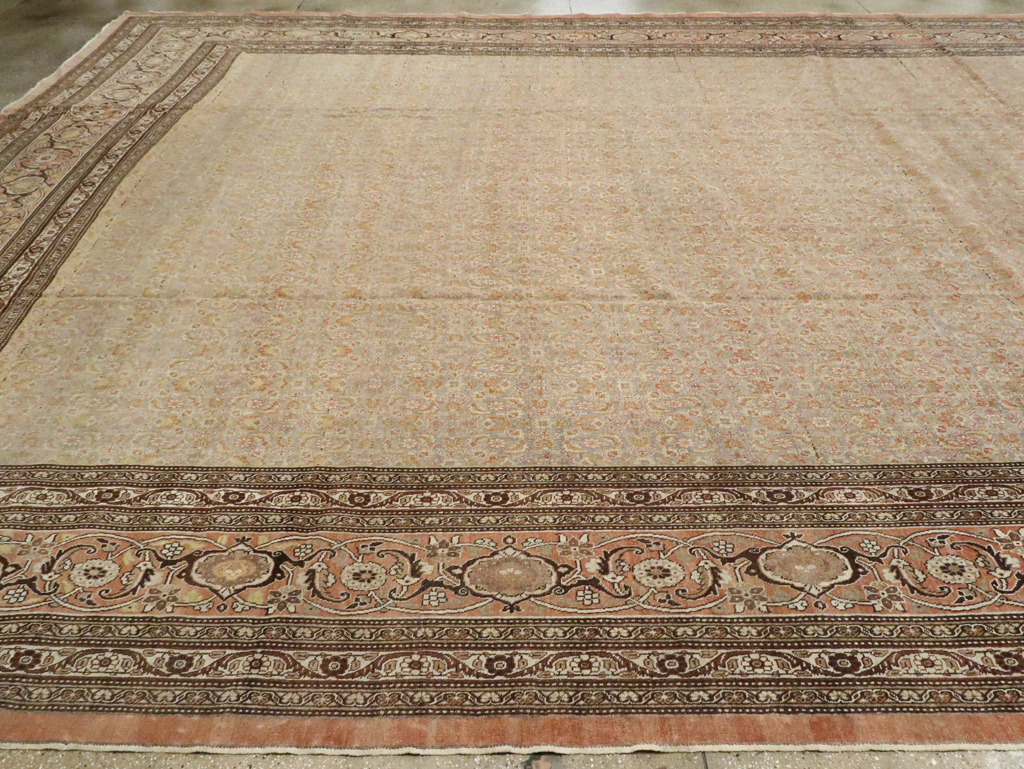 Antique Persian Tabiz Carpet, No.20170 - Gsblank