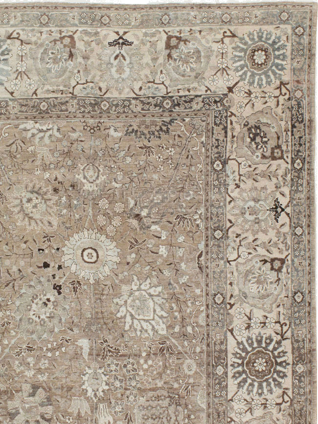 Antique Persian Tabriz Carpet, No.20179 - Gsblank