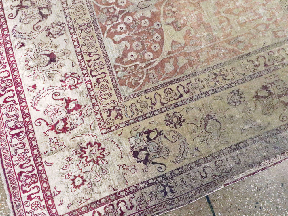 Antique Persian Silk Distressed Kashan Carpet, No.20182 - Gsblank