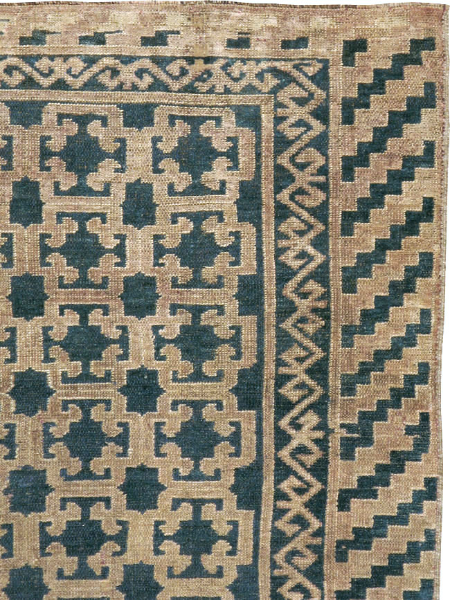 Antique East Turkestan Kirghiz Carpet, No.20193 - Gsblank