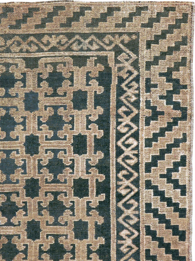 Antique East Turkestan Kirghiz Carpet, No.20193 - Gsblank