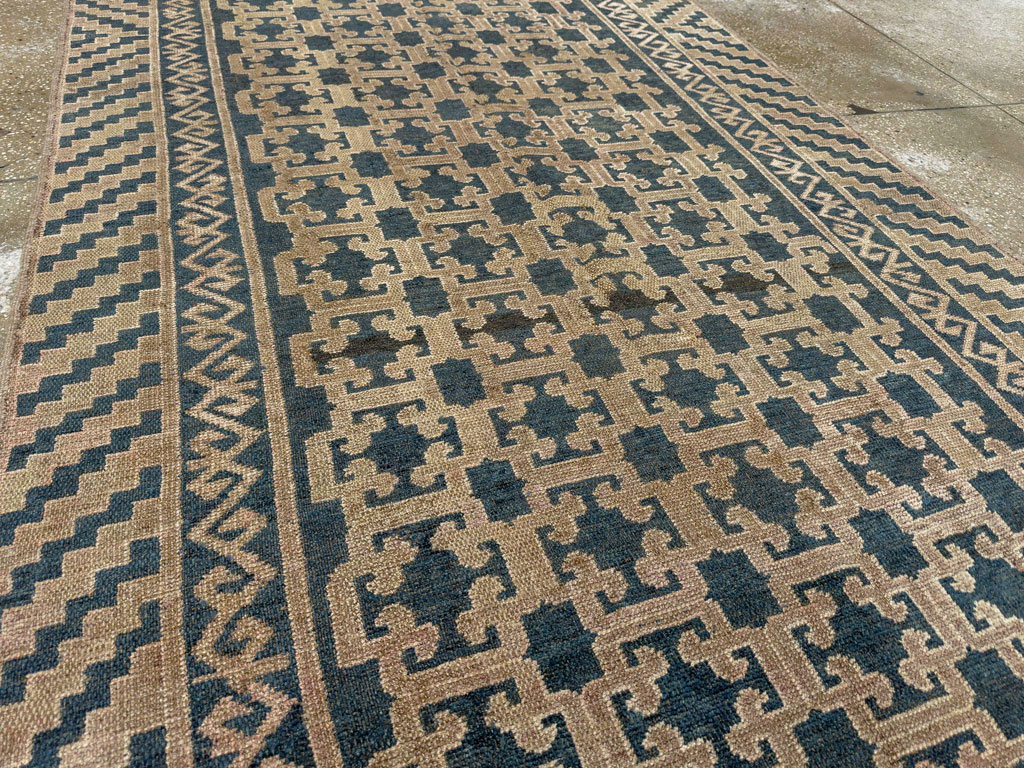 Antique East Turkestan Kirghiz Carpet, No.20193 - Gsblank